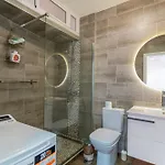 Luminoso Con Terraza, Vistas Al Mar Y Aire Acondicionado Apartamento
