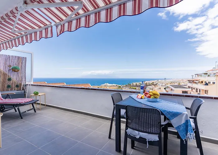Luminoso Con Terraza, Vistas Al Mar Y Aire Acondicionado