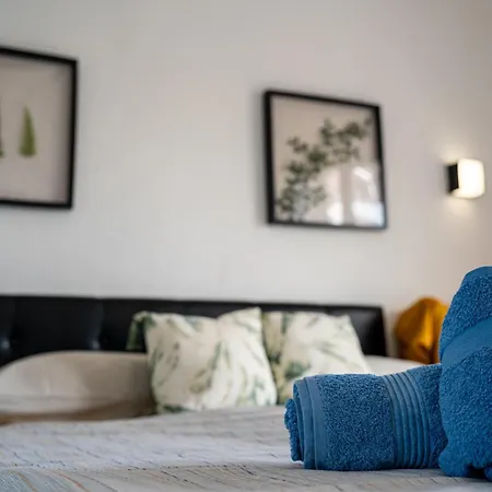 With Ocean Views & Pool In Colina Blanca, *