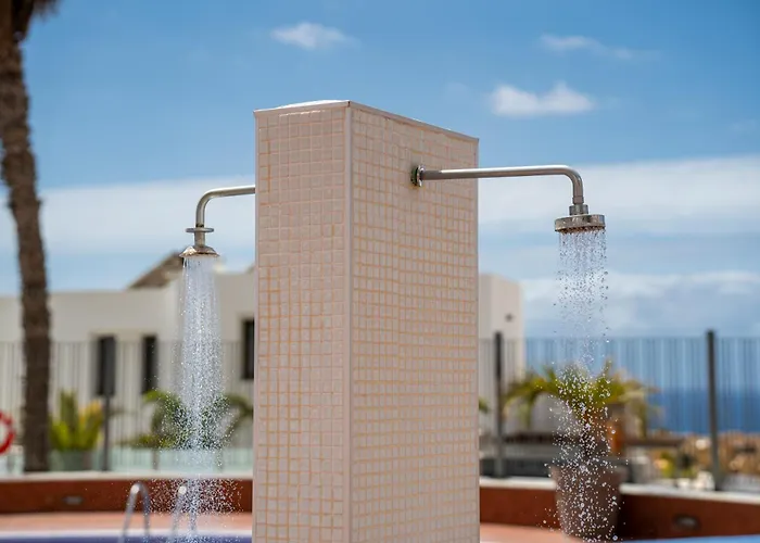 With Ocean Views & Pool In Colina Blanca,