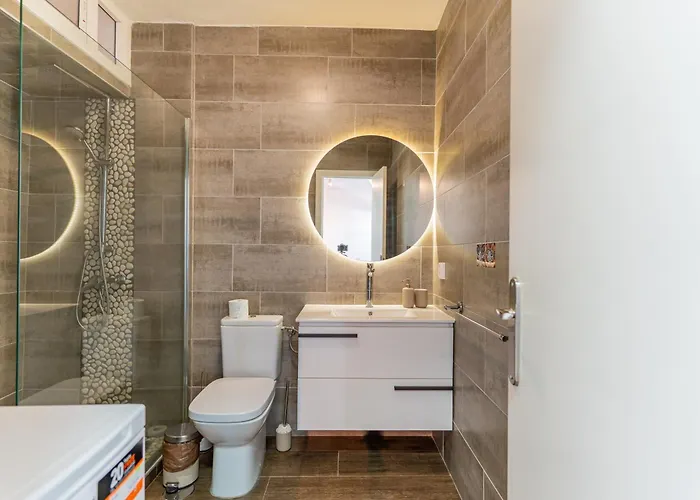 With Ocean Views & Pool In Colina Blanca, *