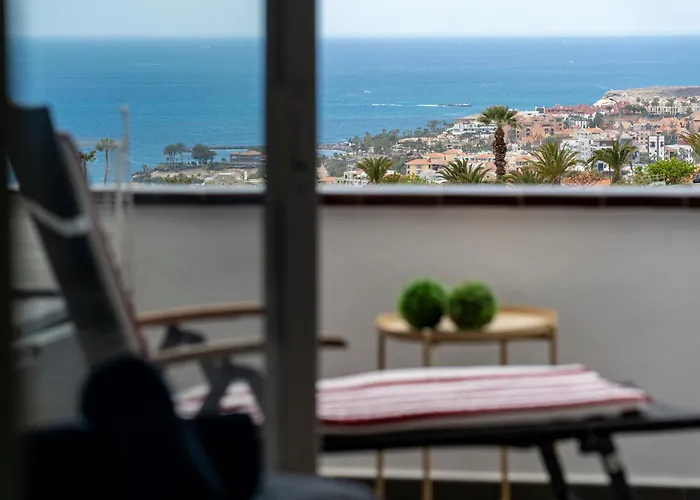 With Ocean Views & Pool In Colina Blanca, Apartment Costa Adeje (Tenerife)