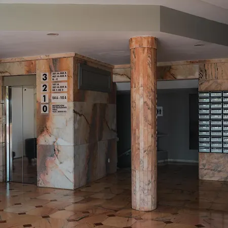 With Ocean Views & Pool In Colina Blanca, * أذيخي